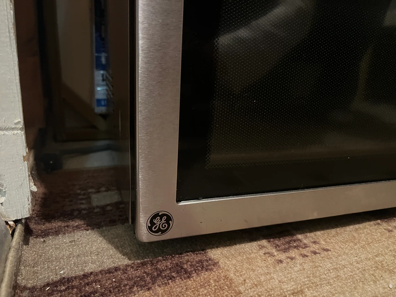 GE Microwave Oven - photo 3