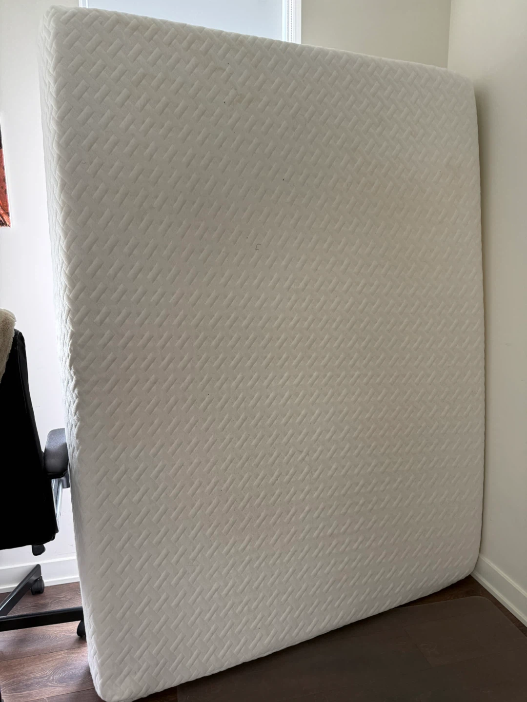 White Mattress (queen) 12 inches thickness