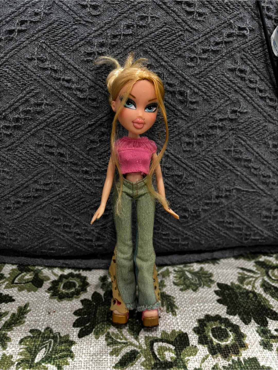 Bratz Strut it Cloe