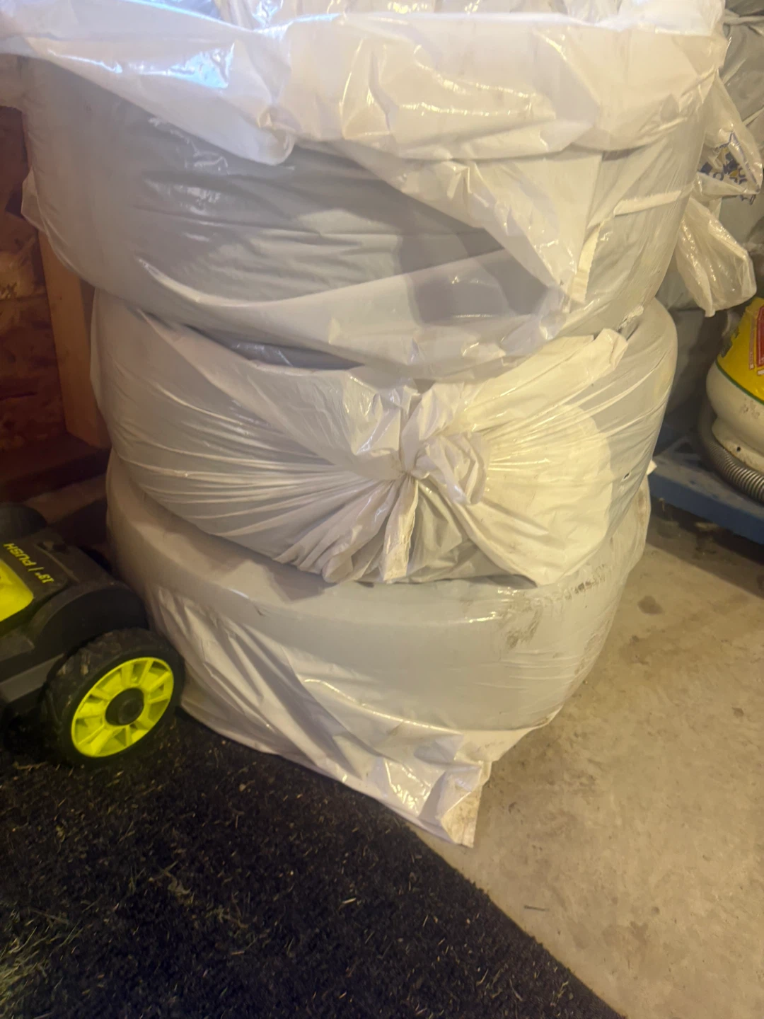 Mitsubishi Alloy Wheel and Tire P225/55R18 - photo 2