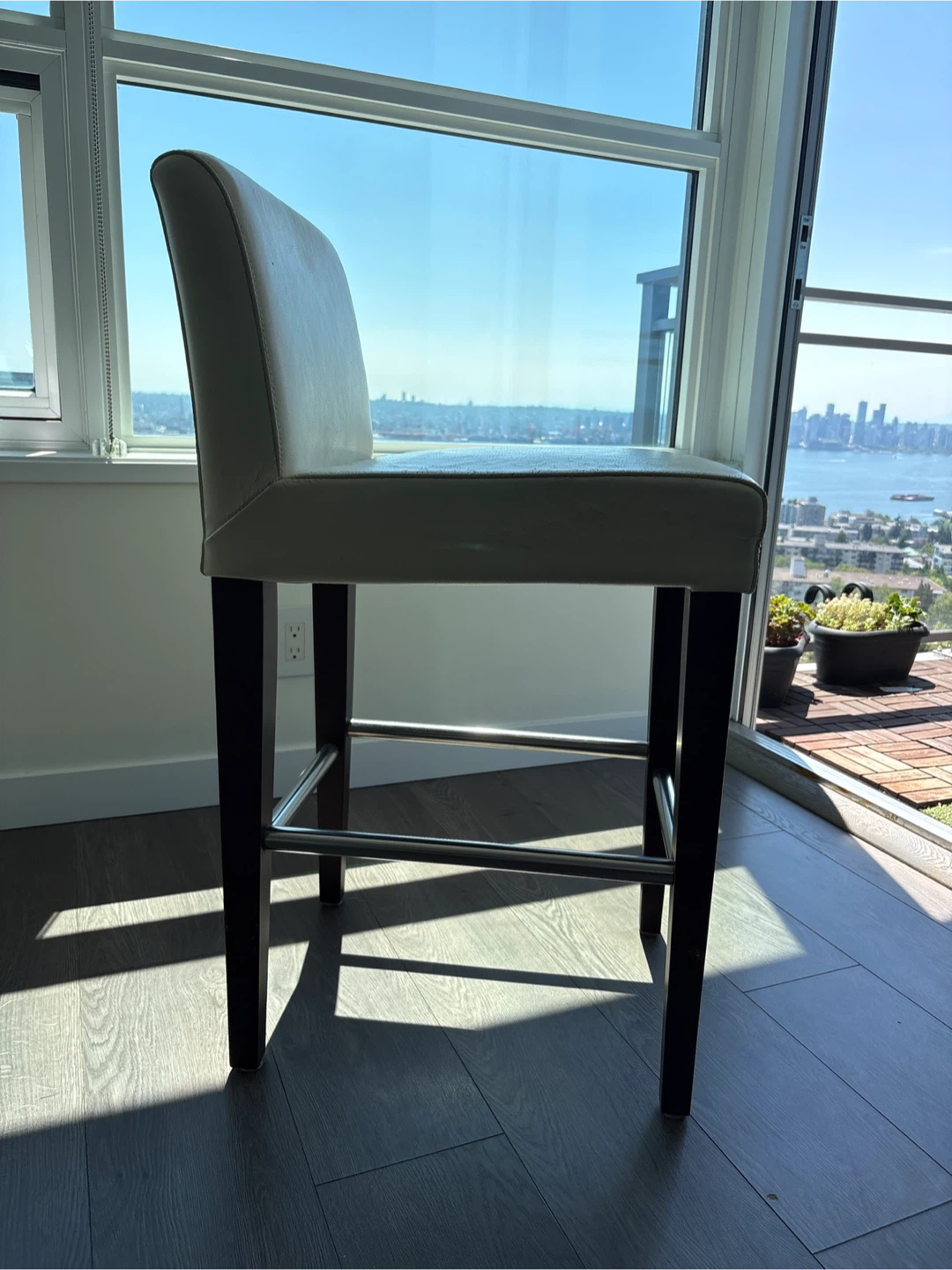 White Faux Leather Bar Stools with Wood Legs (Set of 4) - photo 4