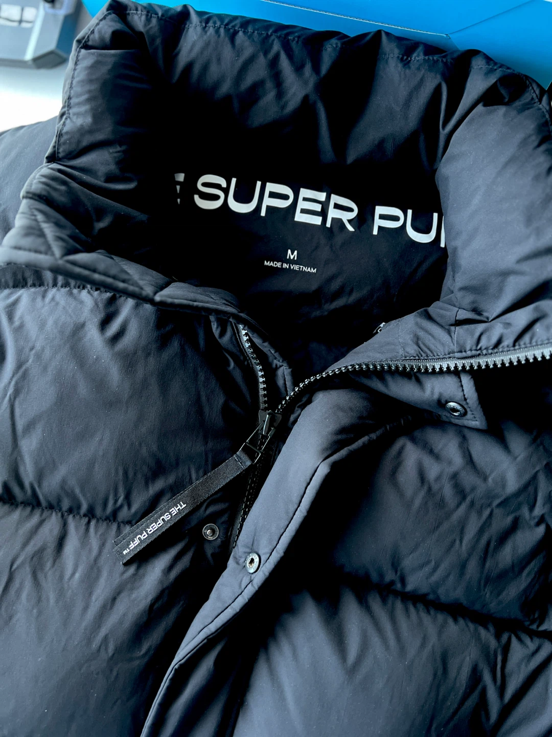 Aritzia Super Puff Puffer Shorty Jacket - photo 3