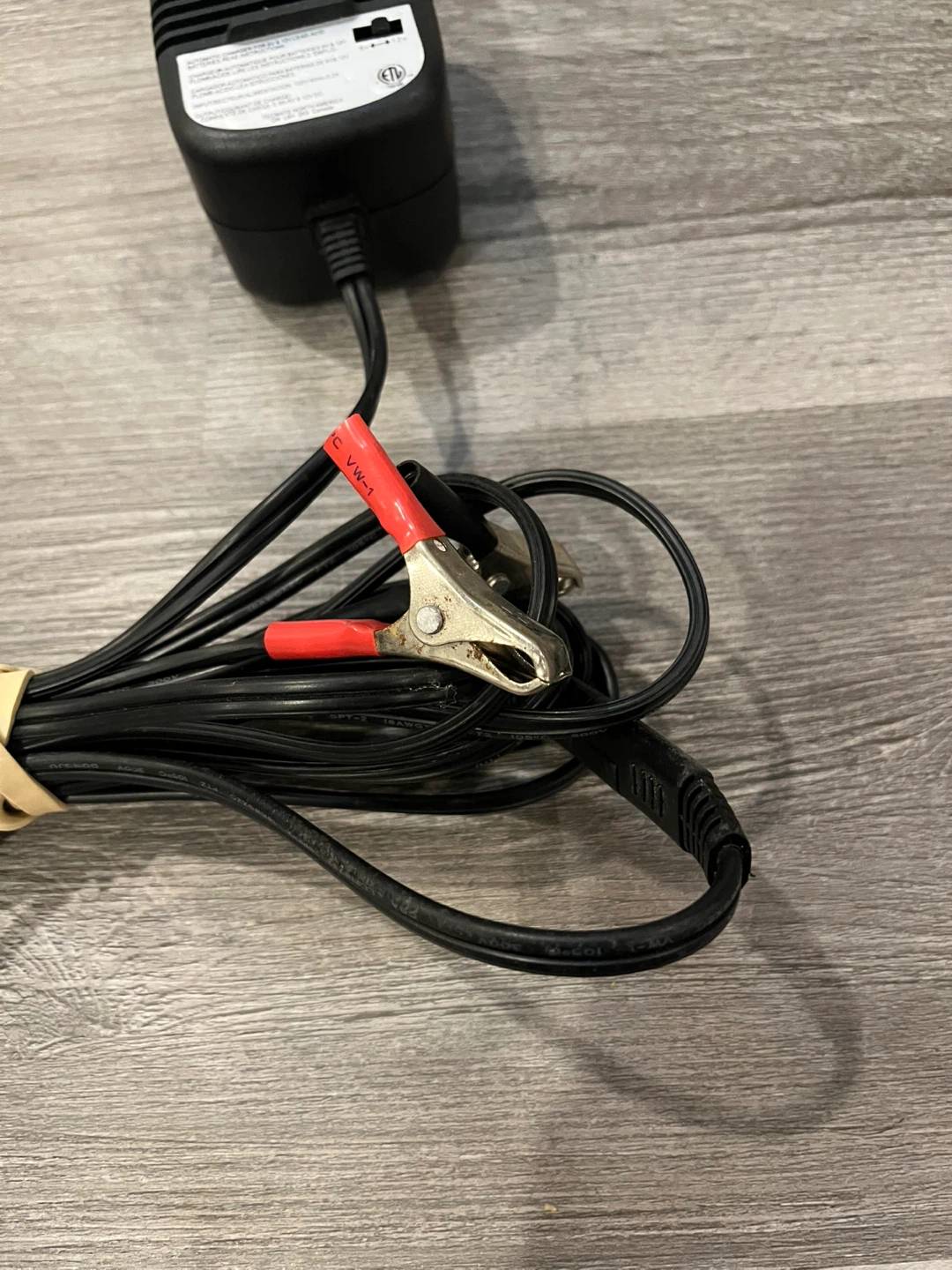 AccuMate 6/12 Battery Maintainer - photo 4