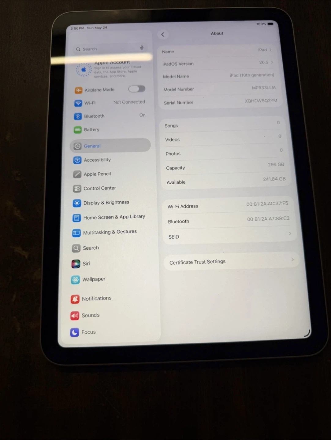 Apple iPad 10th Generation – 256GB – Silver