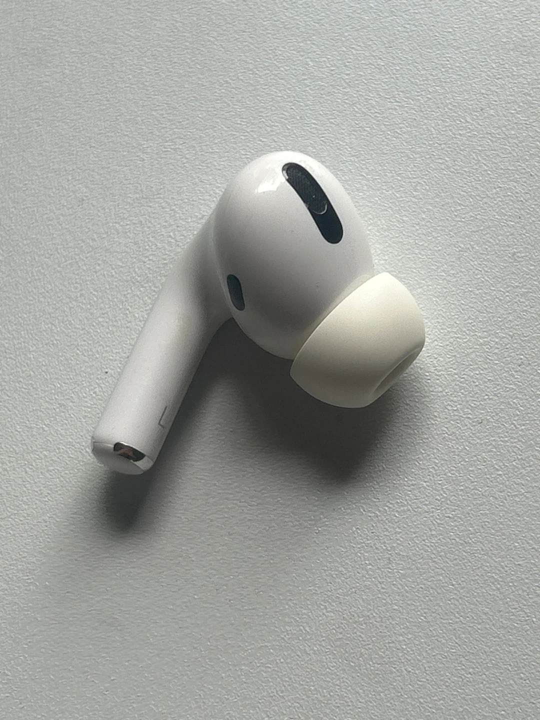 Apple AirPods Pro (Left Earbud)