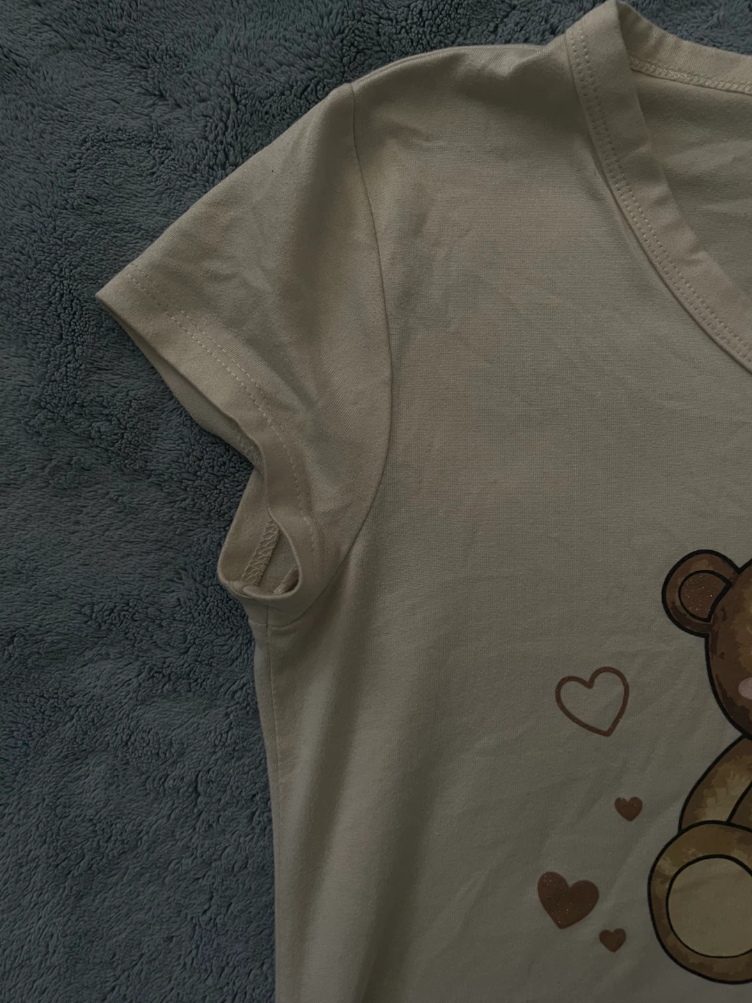Kids "Be Kind" Teddy Bear V-Neck T-Shirt - photo 4