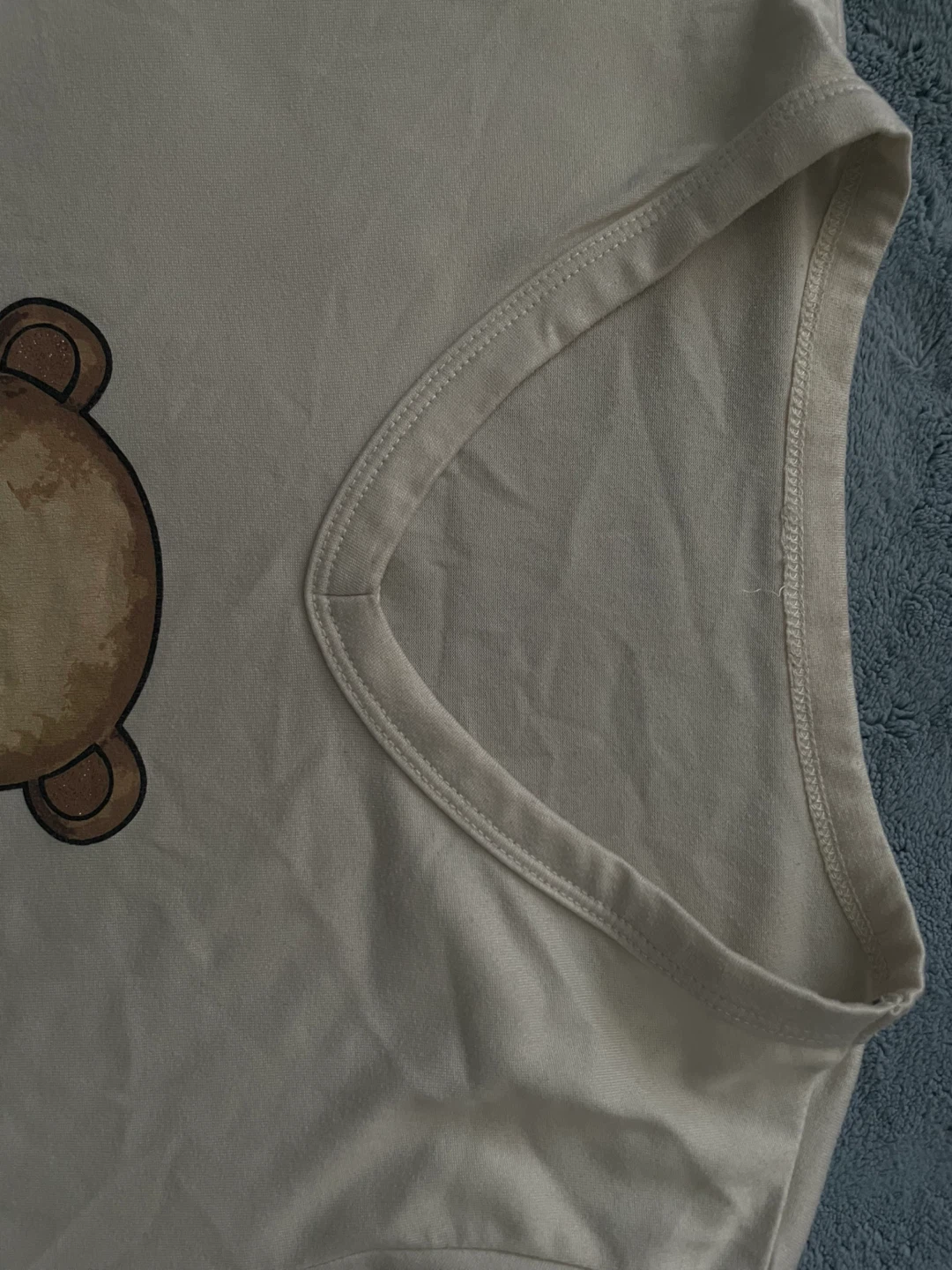 Kids "Be Kind" Teddy Bear V-Neck T-Shirt - photo 5