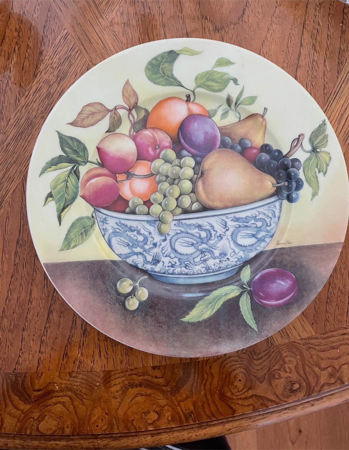 I. New Godinger & Co. Decorative Plate