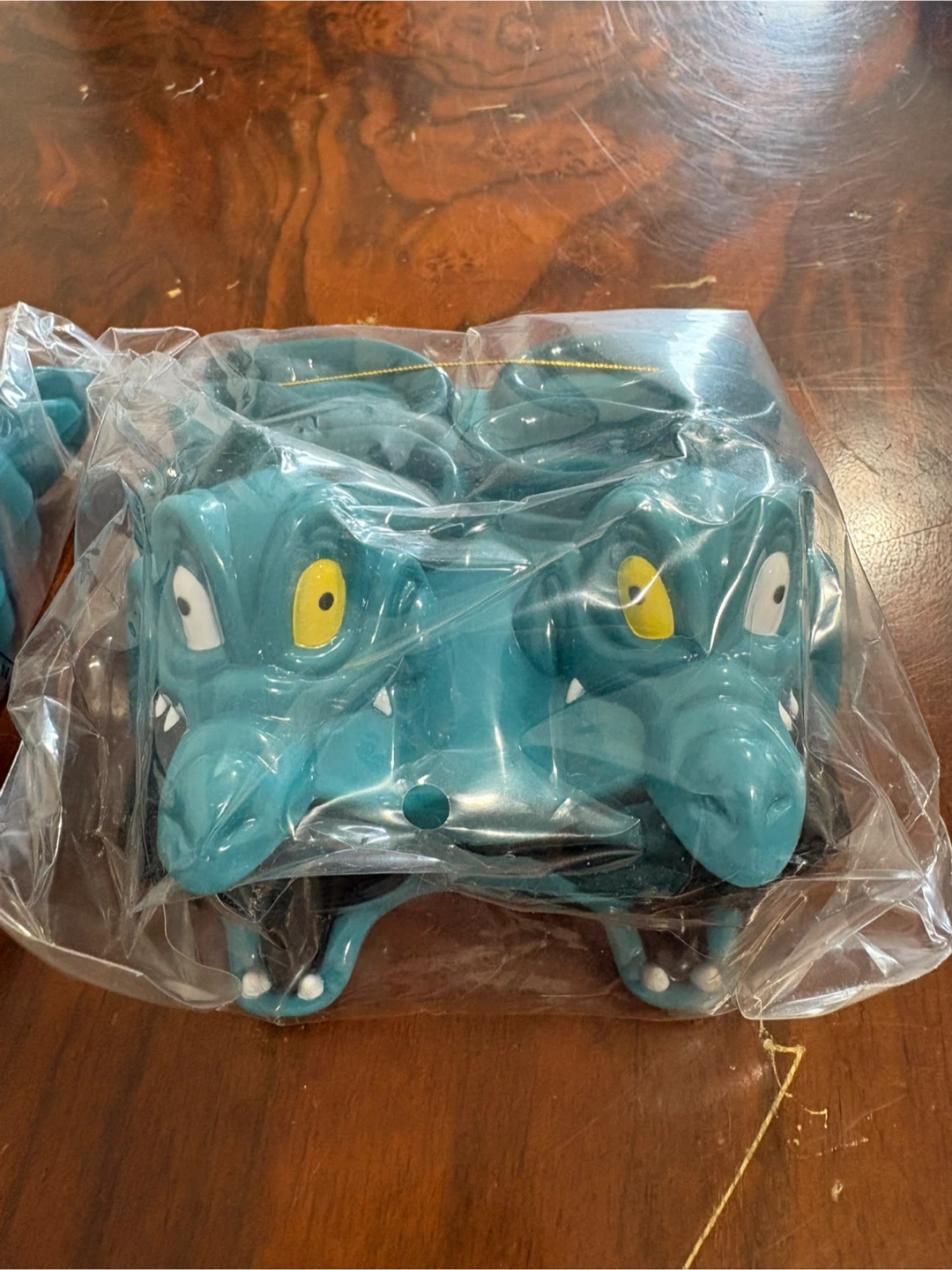 Vintage Flotsam & Jetsam Binoculars (1998 Disney on Ice) - photo 2