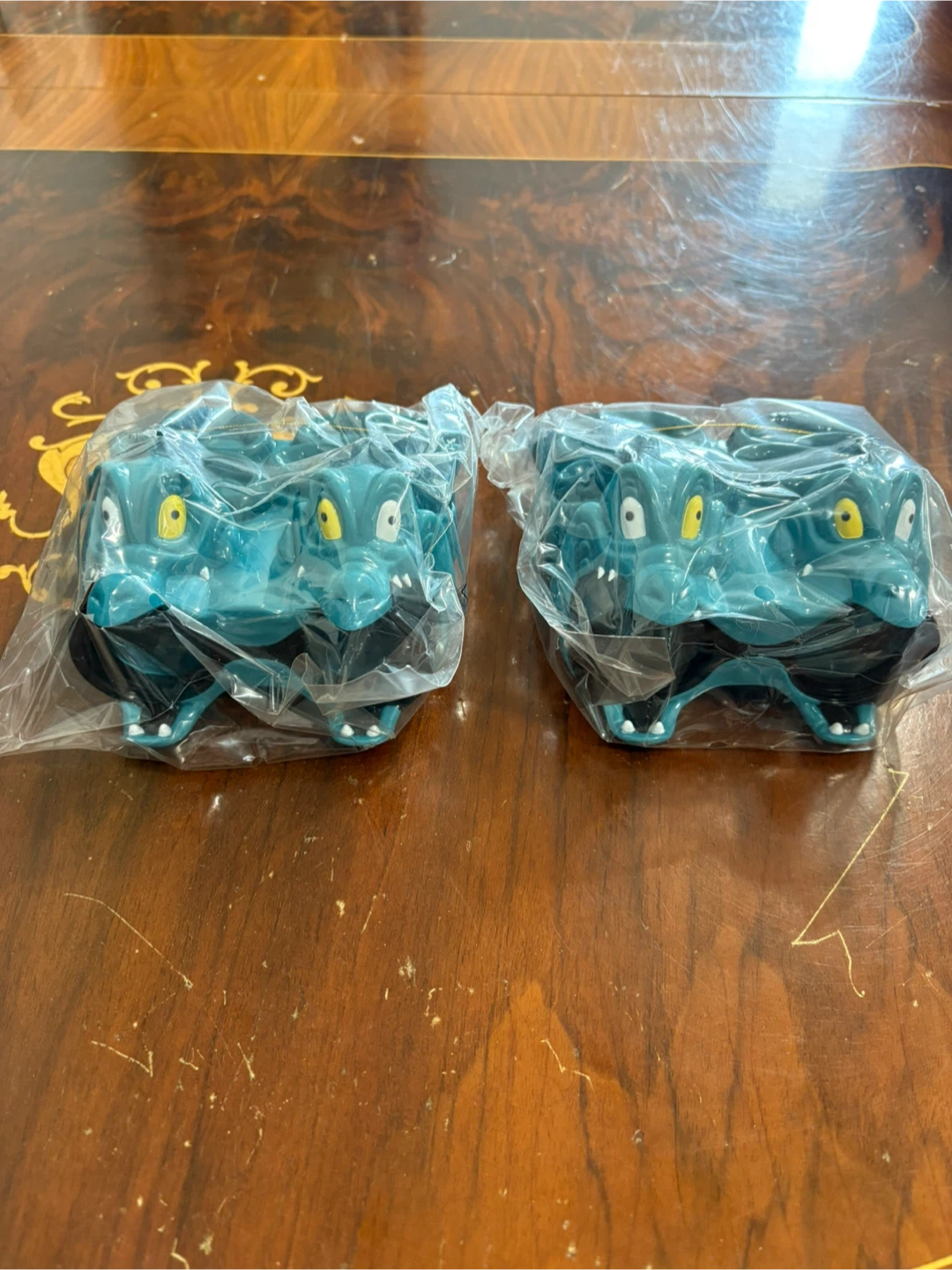 Vintage Flotsam & Jetsam Binoculars (1998 Disney on Ice) - photo 3
