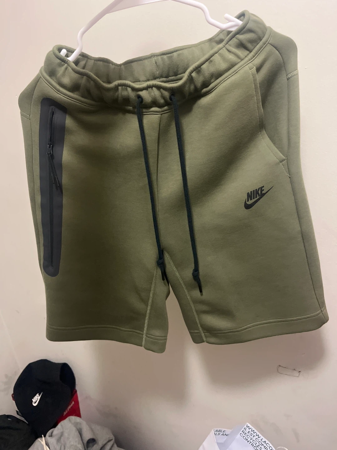 Nike Tech Fleece Shorts - Olive Green