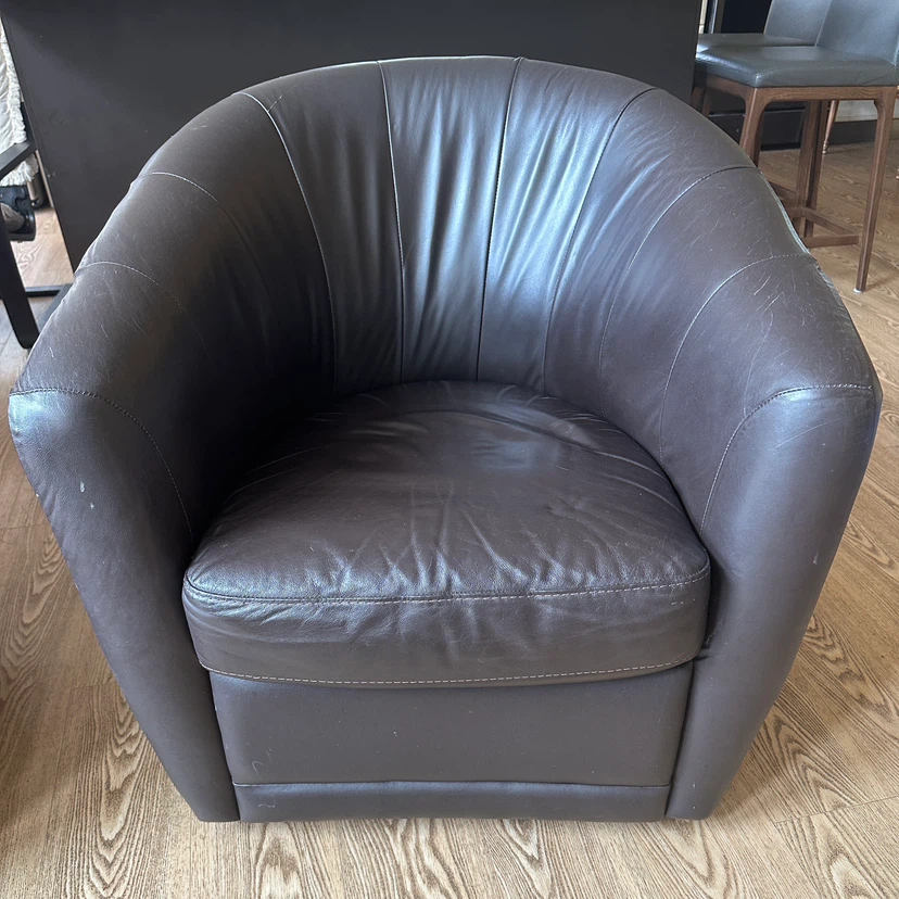 Natuzzi Veronica Leather Swivel Accent Chair (CAN DELIVER)