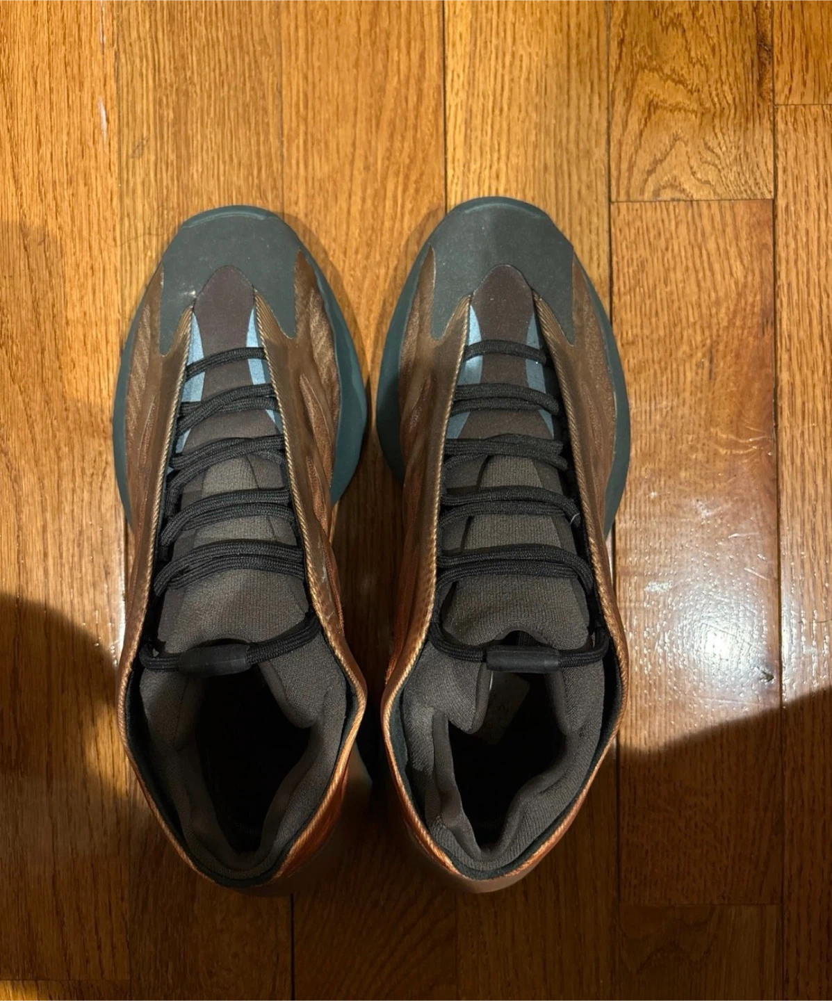 Yeezy 700 V3