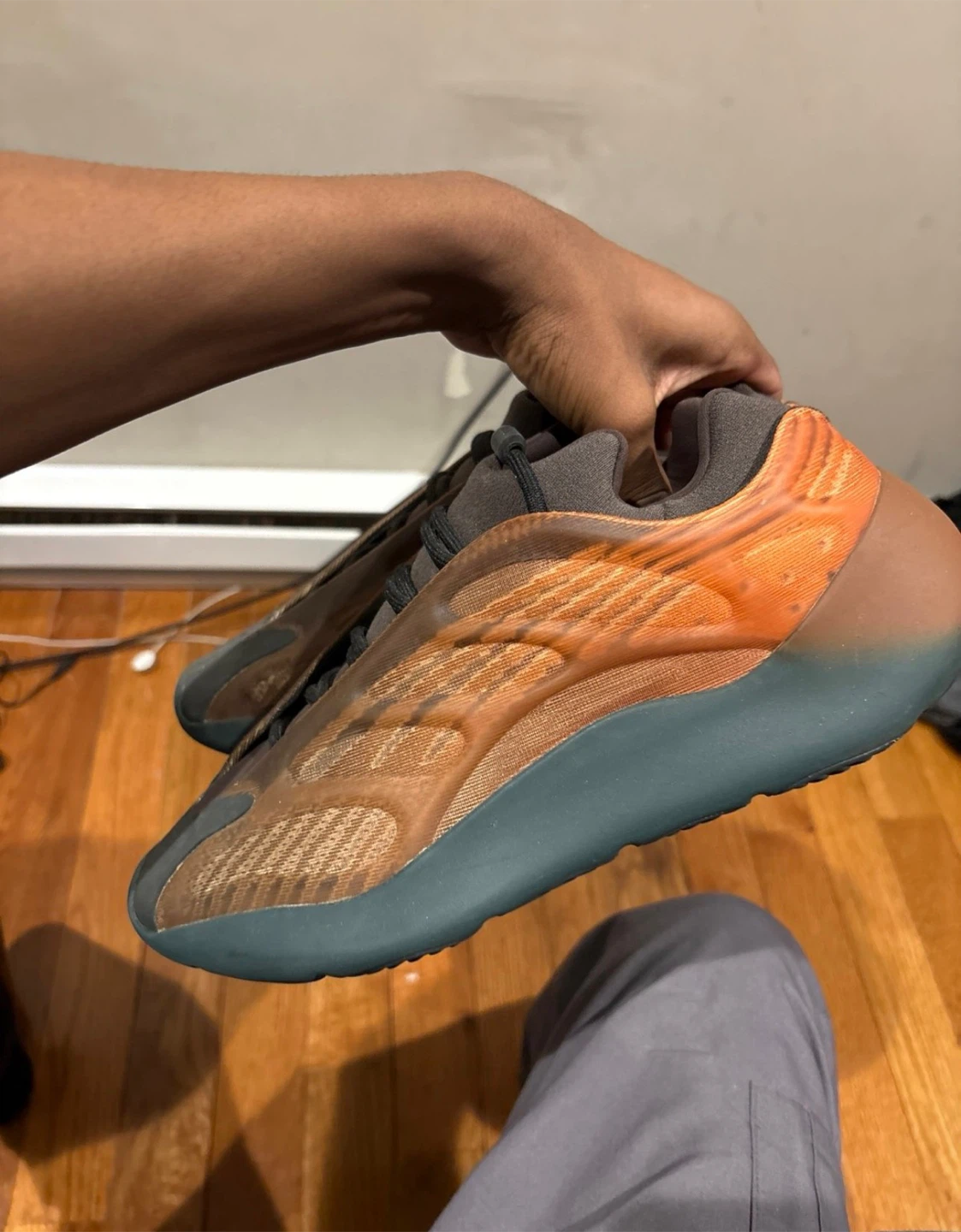 Yeezy 700 V3 - photo 3