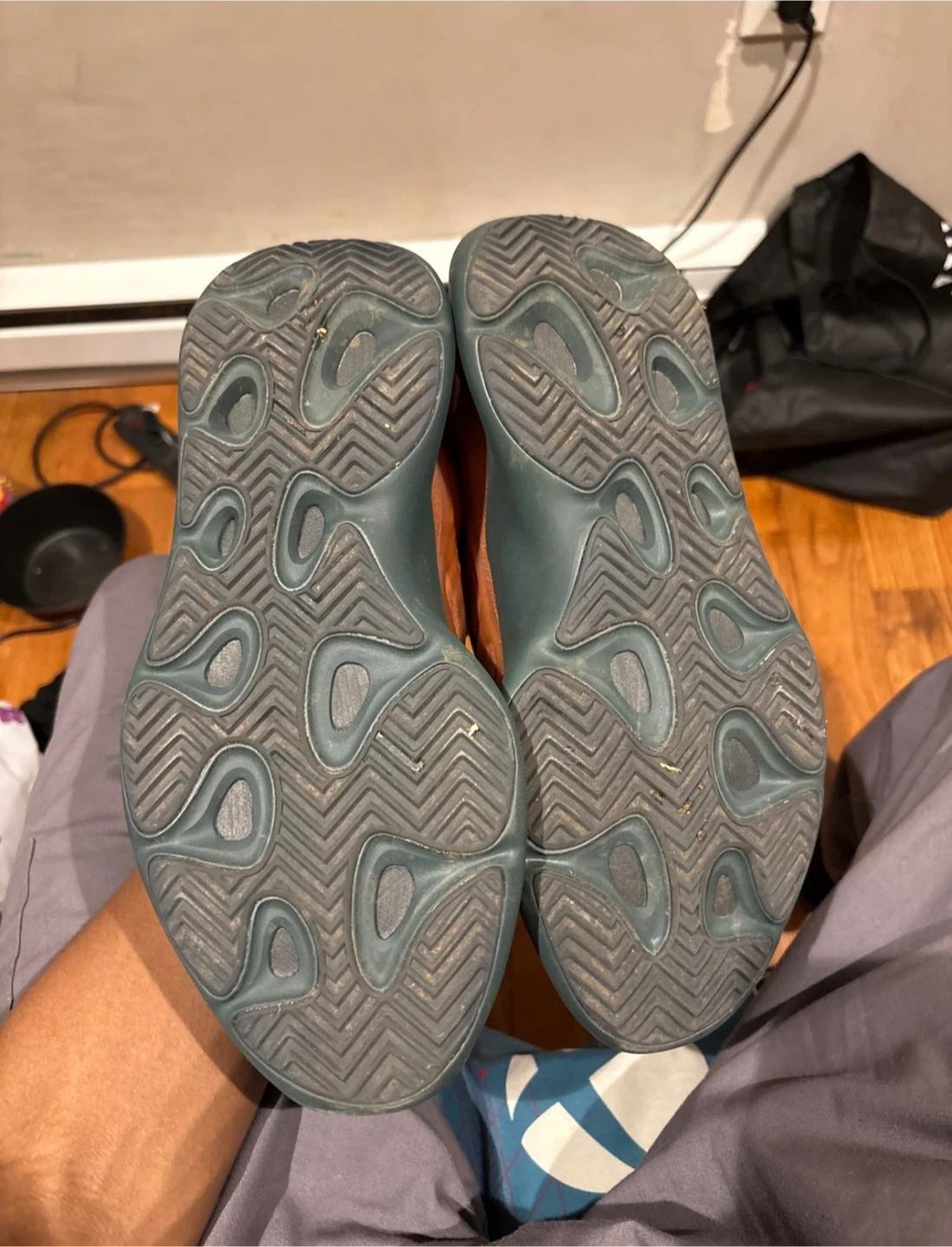 Yeezy 700 V3 - photo 5