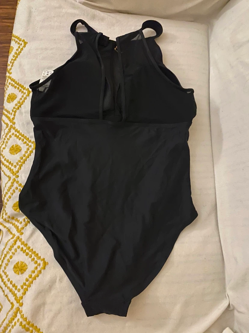 Black One-Piece Swimsuit - photo 2