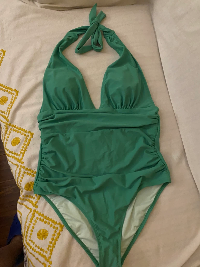 CUPSHE Green Halter One-Piece Swimsuit