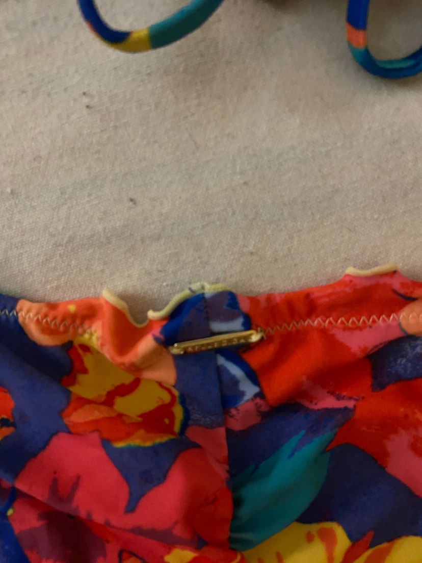 BELLEGIA Bikini Set - Floral - Size L - photo 3