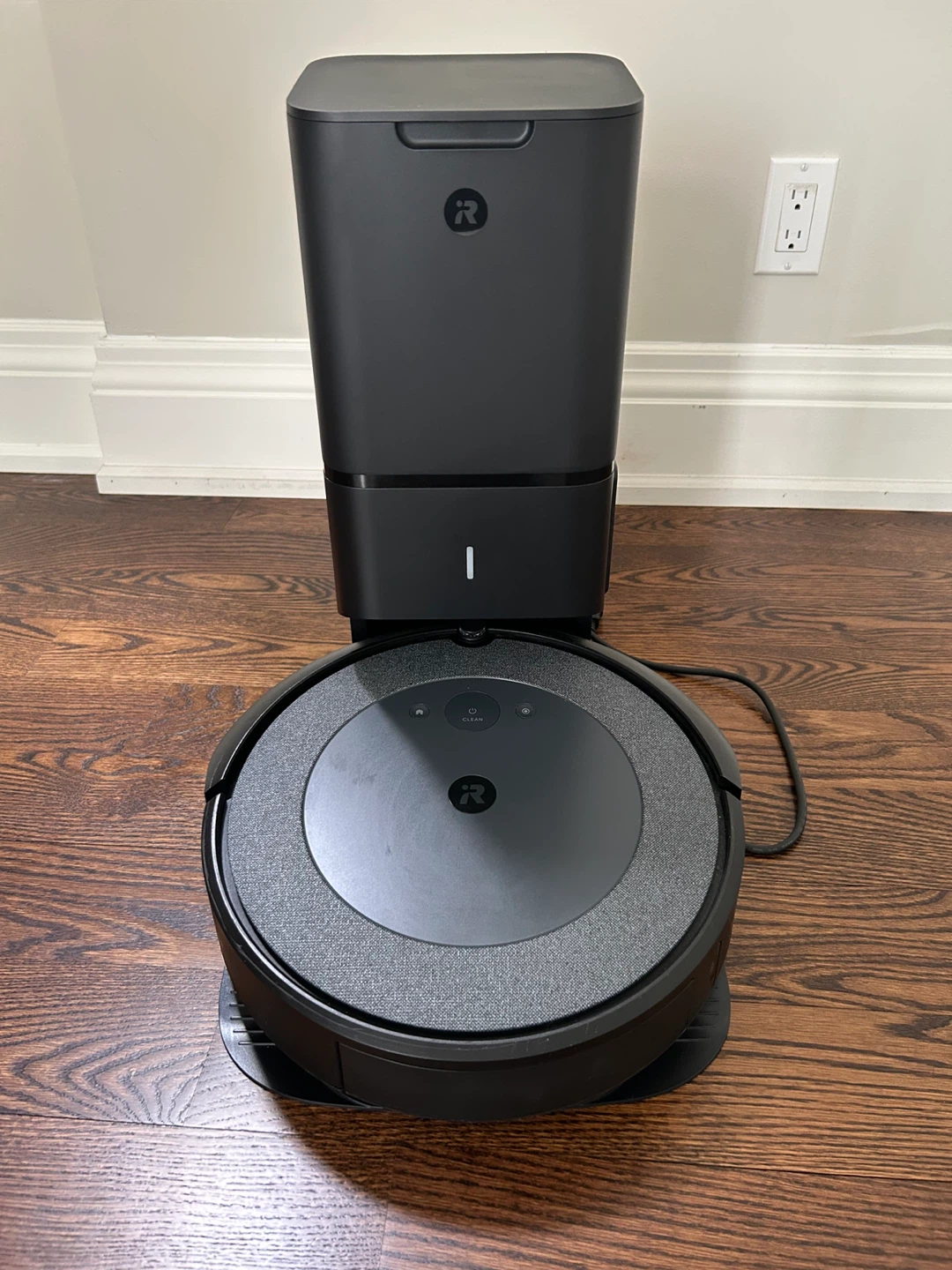 iRobot Roomba i3