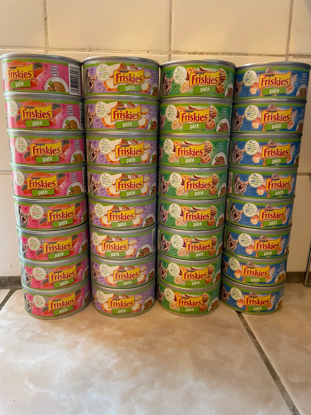 32 Cans Pate Friskies Wet Cat Food Lot