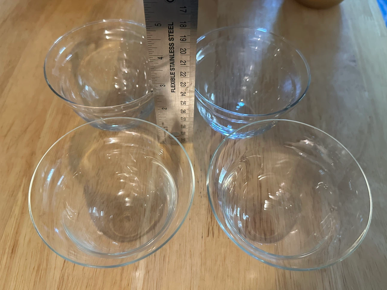 Set of 4 Clear Glass Bowls - photo 2