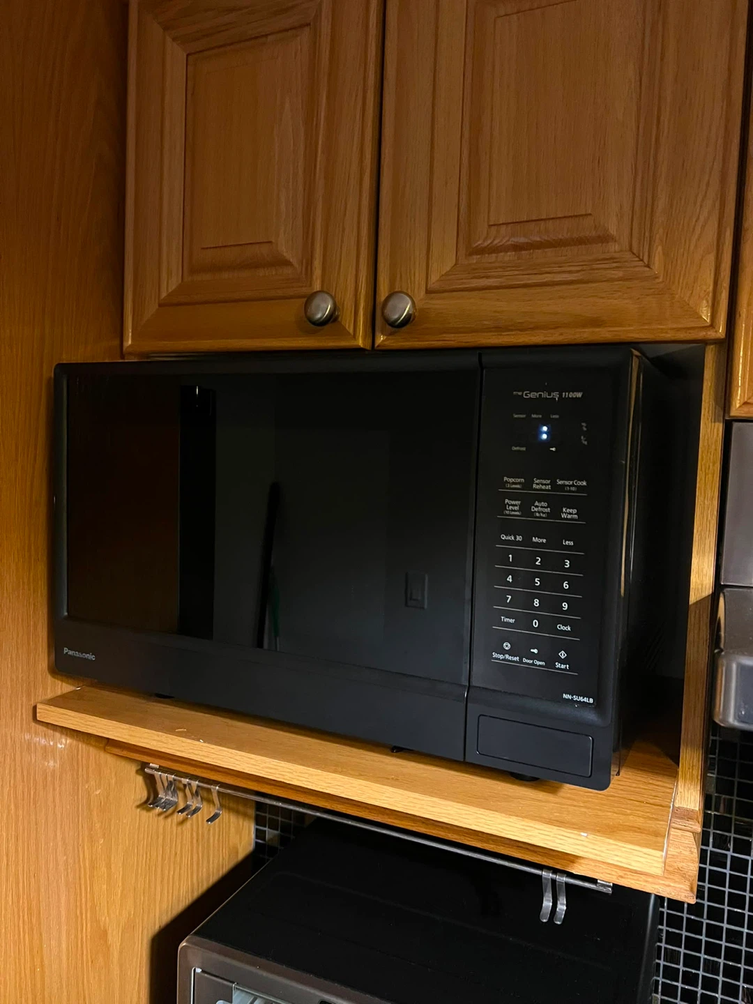 Panasonic Genius 1100W Microwave