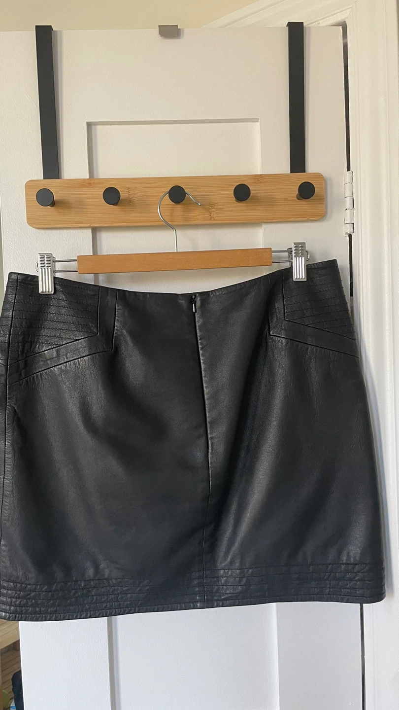 Comptoir des Cotonniers Black Leather Skirt - photo 2
