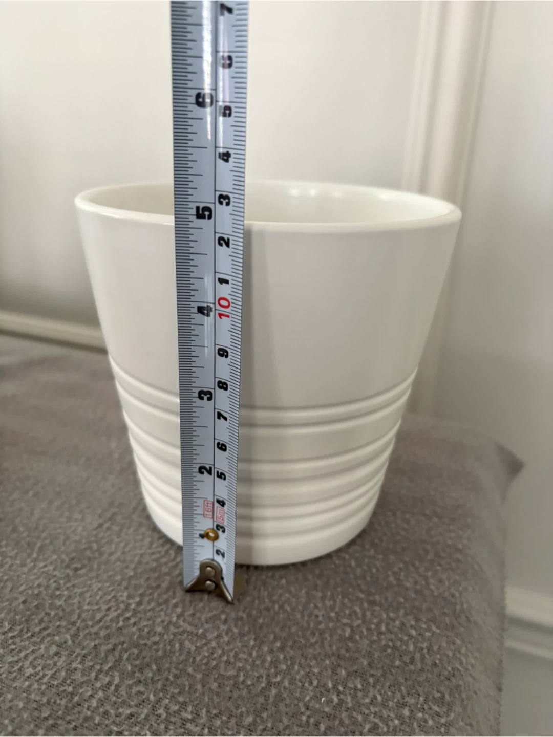 White Ceramic Planter Pot - photo 3