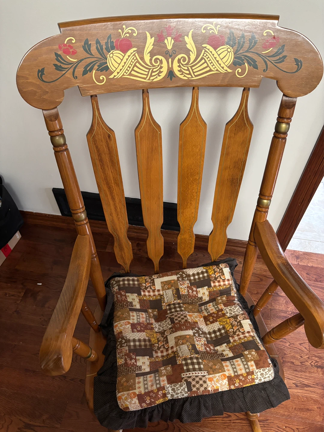 Vintage wood rocking chair - photo 2