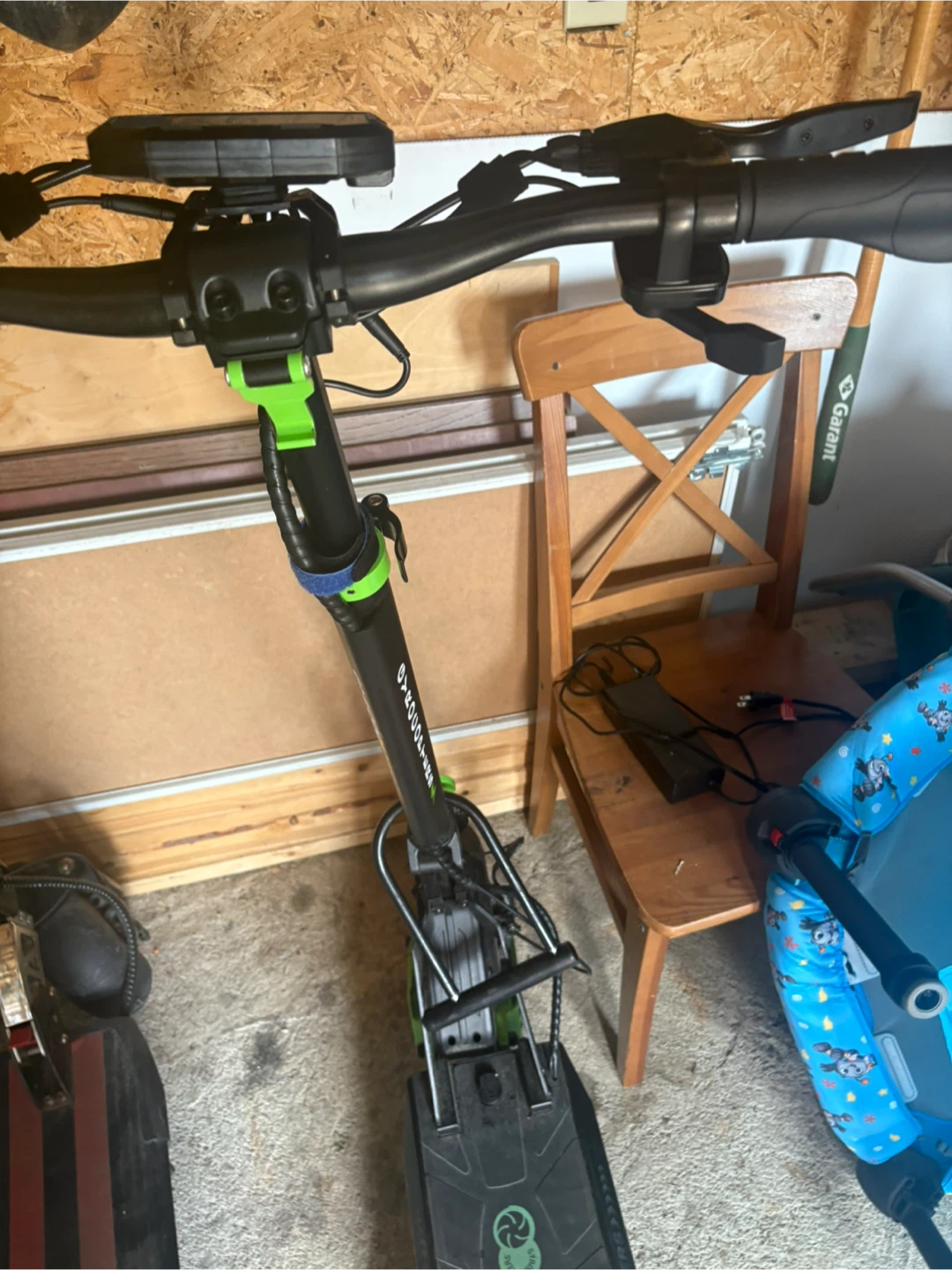 Gyroor P4-AIO3.0 Electric Scooter - photo 2