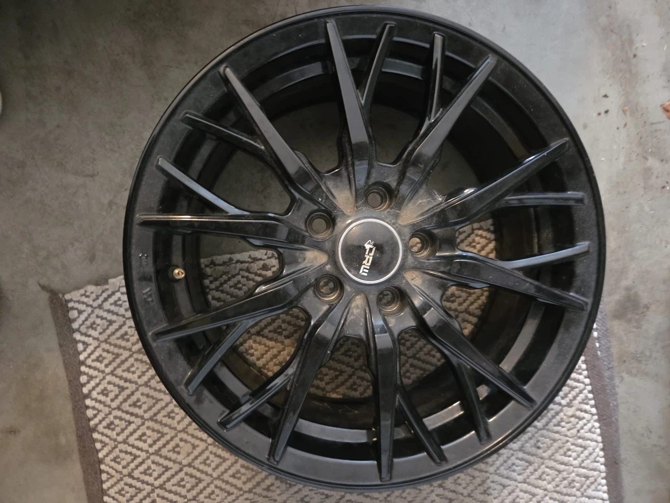 Rim and tire