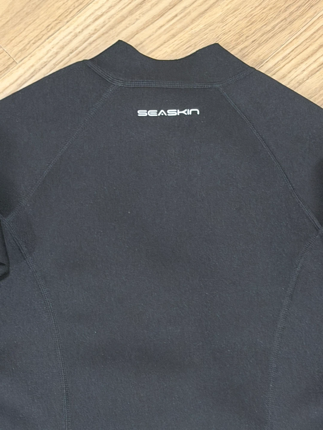 SEASKIN Wetsuit - Size S - photo 3