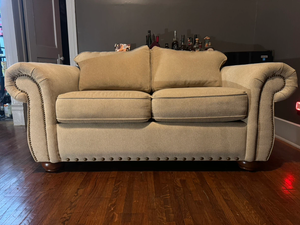 La-Z-Boy Loveseat Sofa - photo 3