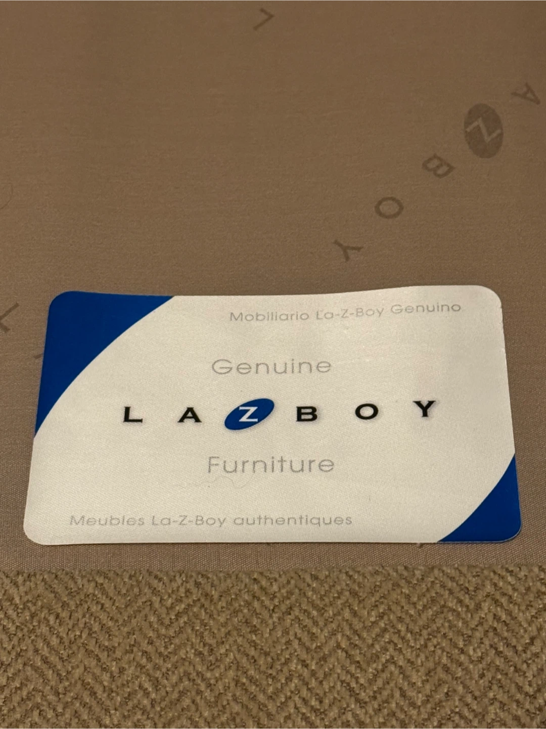 La-Z-Boy Loveseat Sofa - photo 4