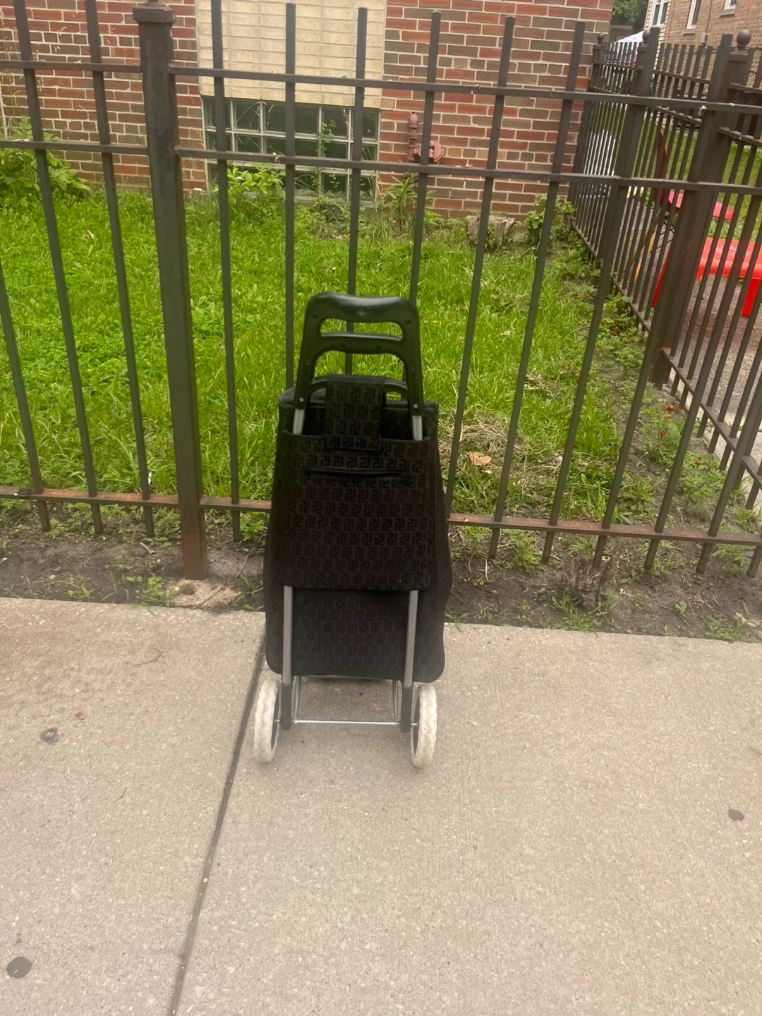Black Rolling Shopping Cart with Pattern - photo 5