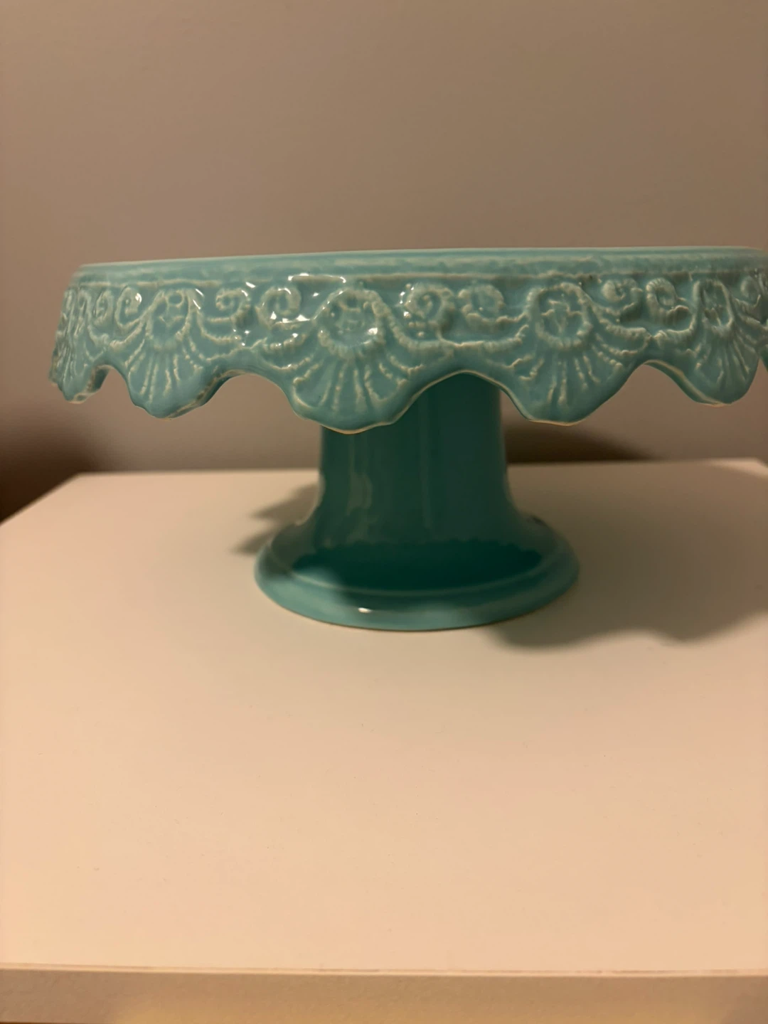 Ceramic Teal Cake Stand with Lace Detail - photo 3