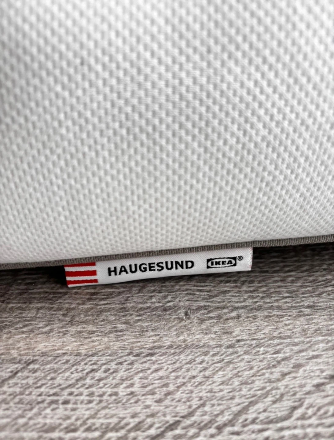 [LAST CHANCE -2 DAYS LEFT] IKEA Queen Mattress - Medium Firm - photo 2