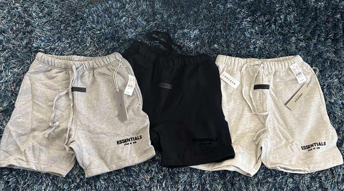 *authentic* Essentials s22 shorts