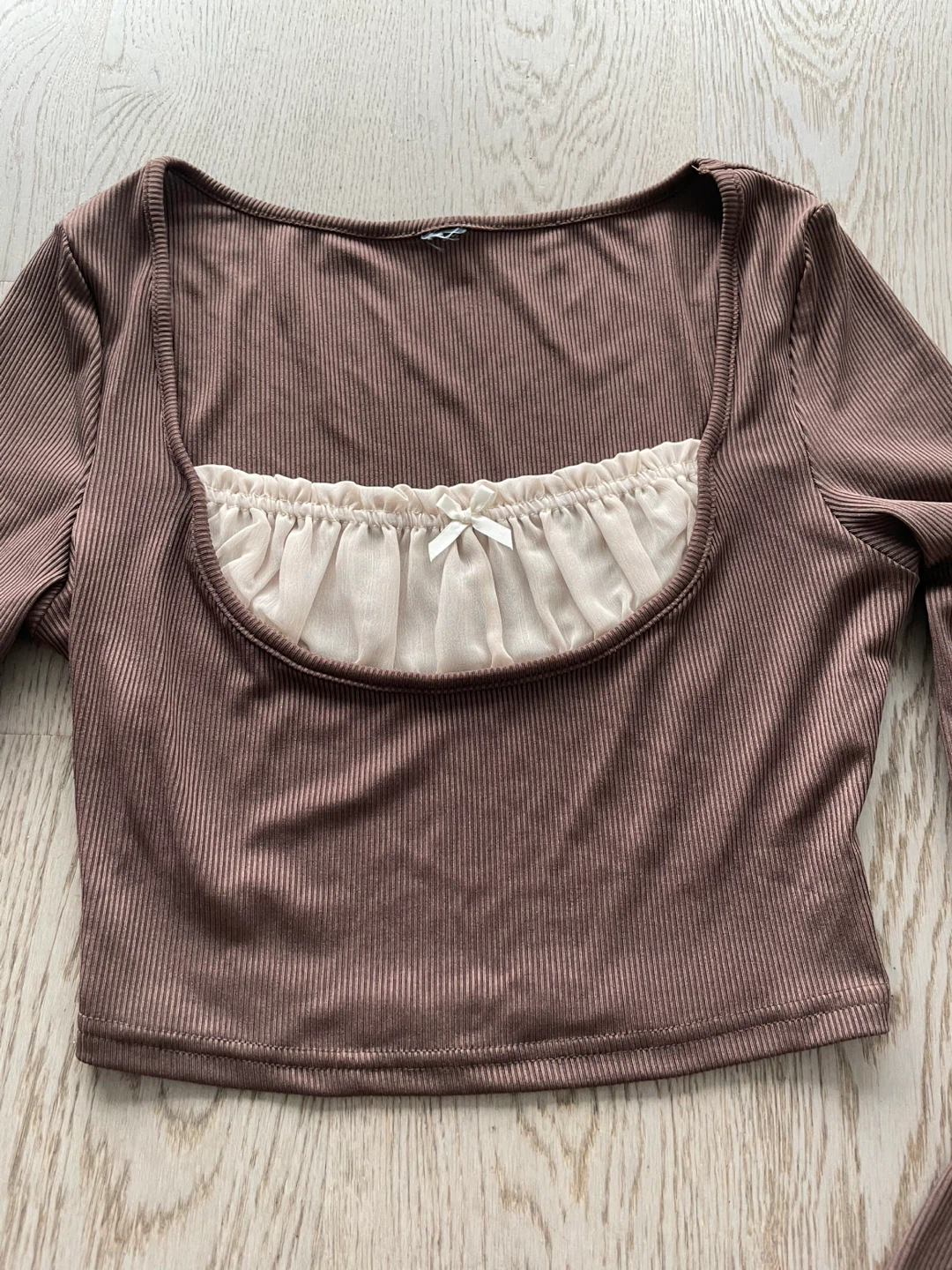 Women's Green Polka Dot Tie Front Crop Top - photo 3