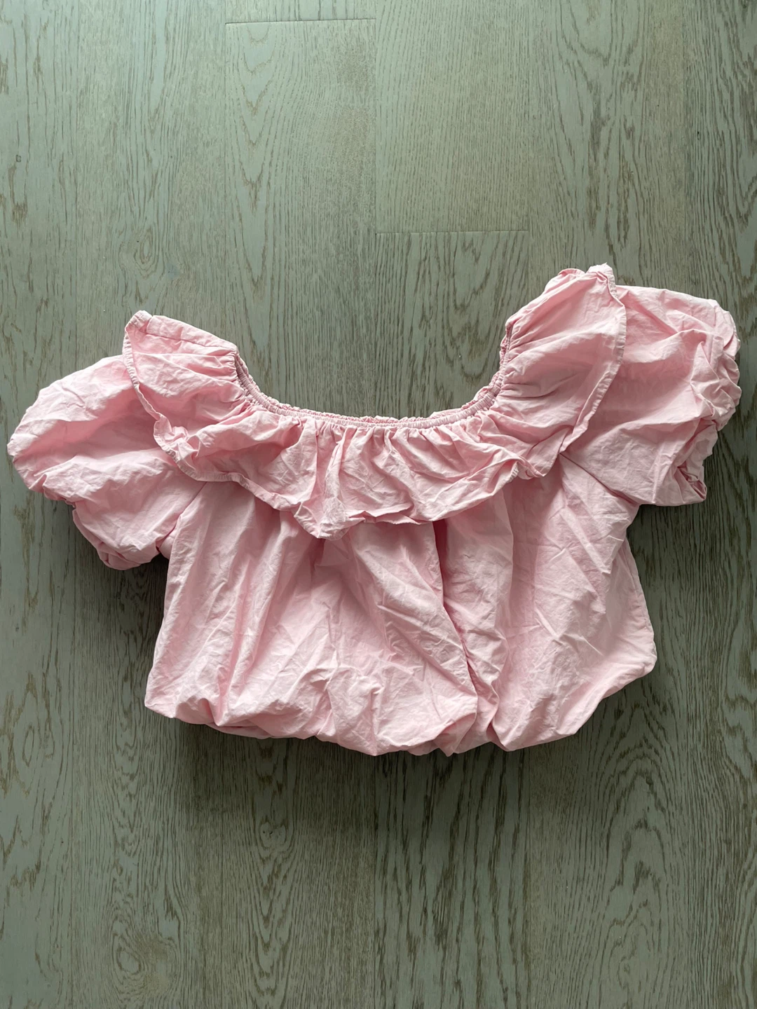 Pink Off-Shoulder Ruffle Crop Top, size M - photo 2