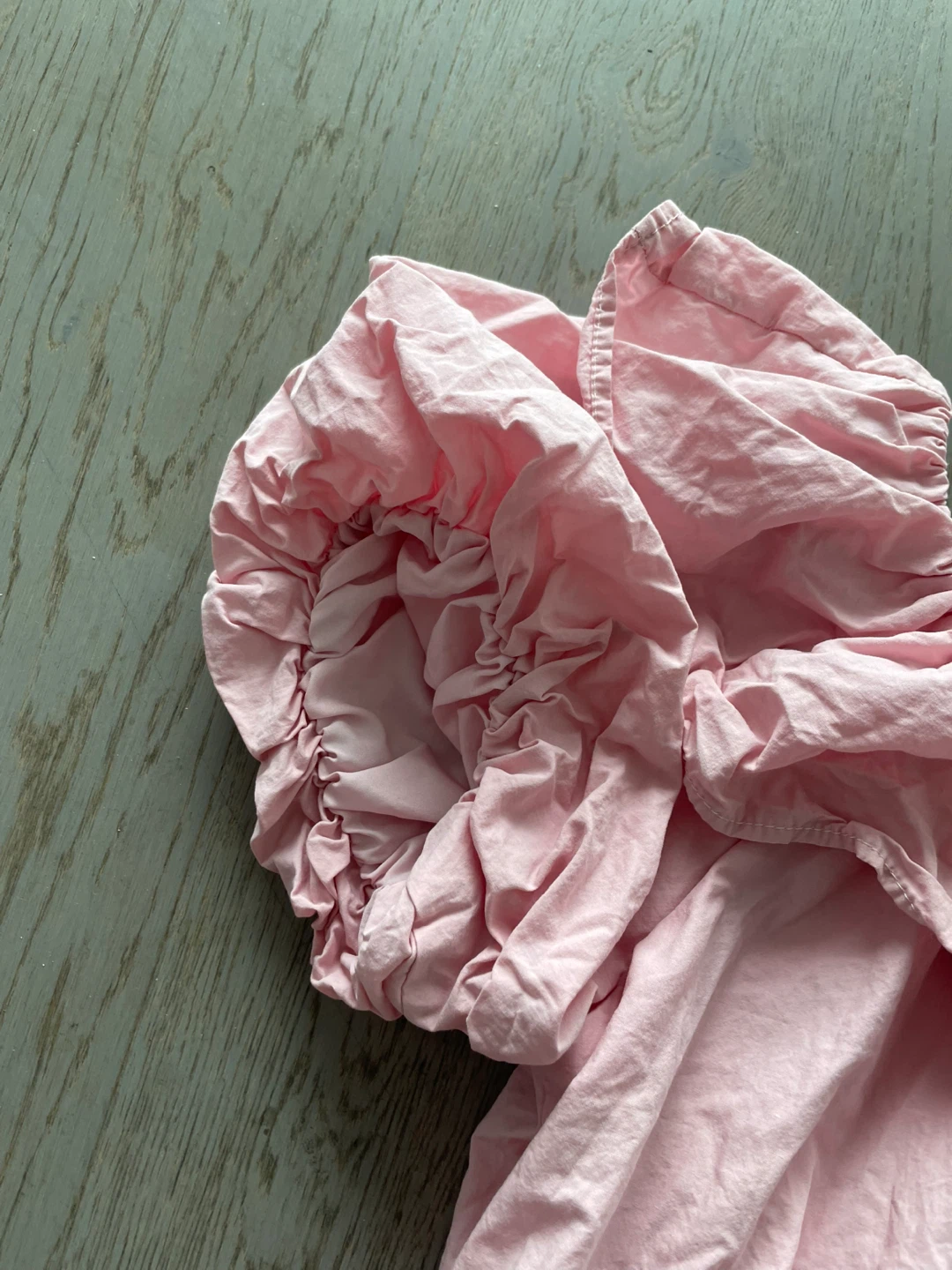 Pink Off-Shoulder Ruffle Crop Top, size M - photo 3