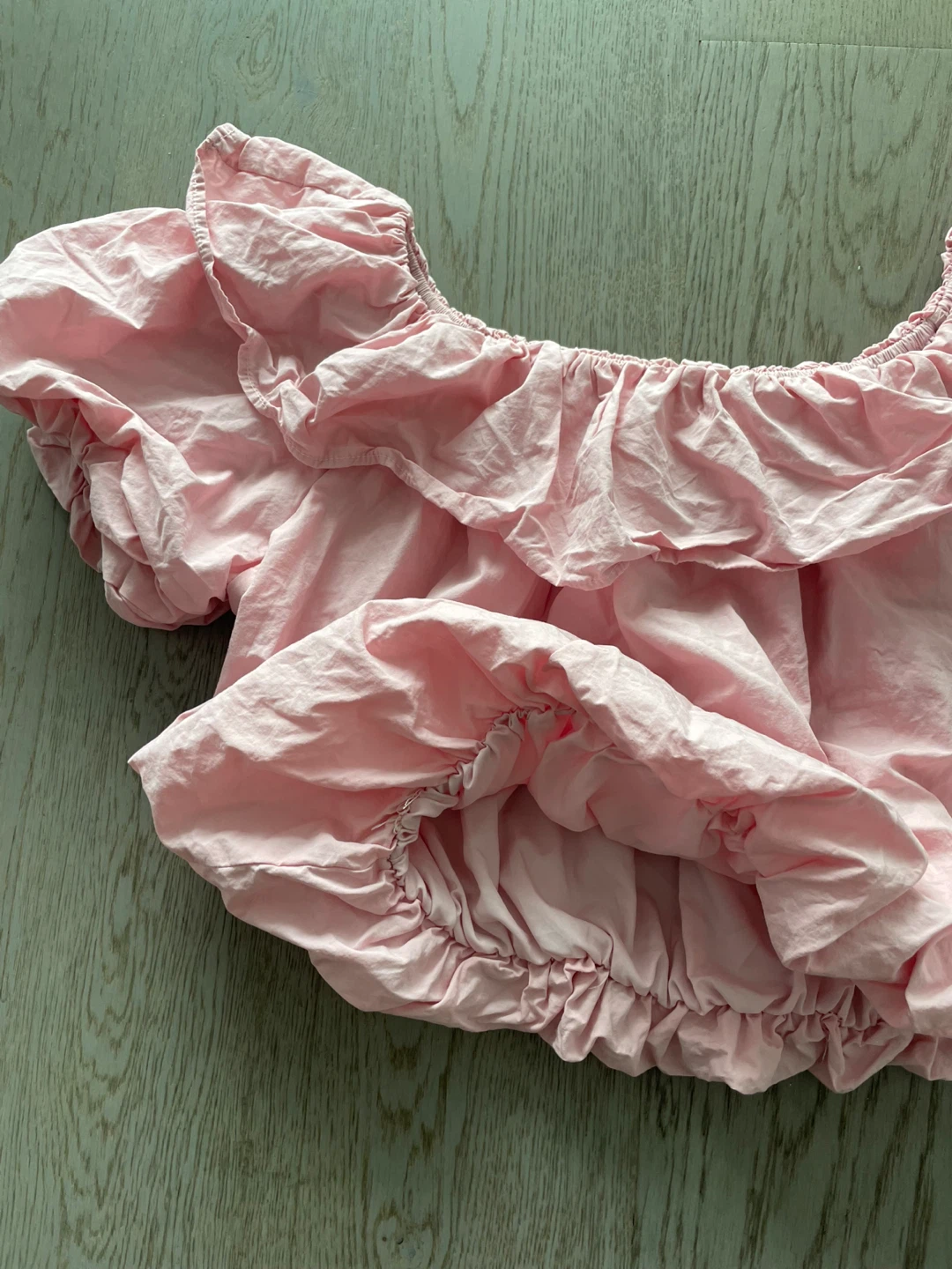Pink Off-Shoulder Ruffle Crop Top, size M - photo 4