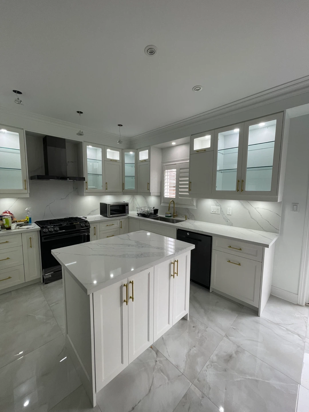 Kitchen cabinets, countertops and bathroom renovation - photo 2