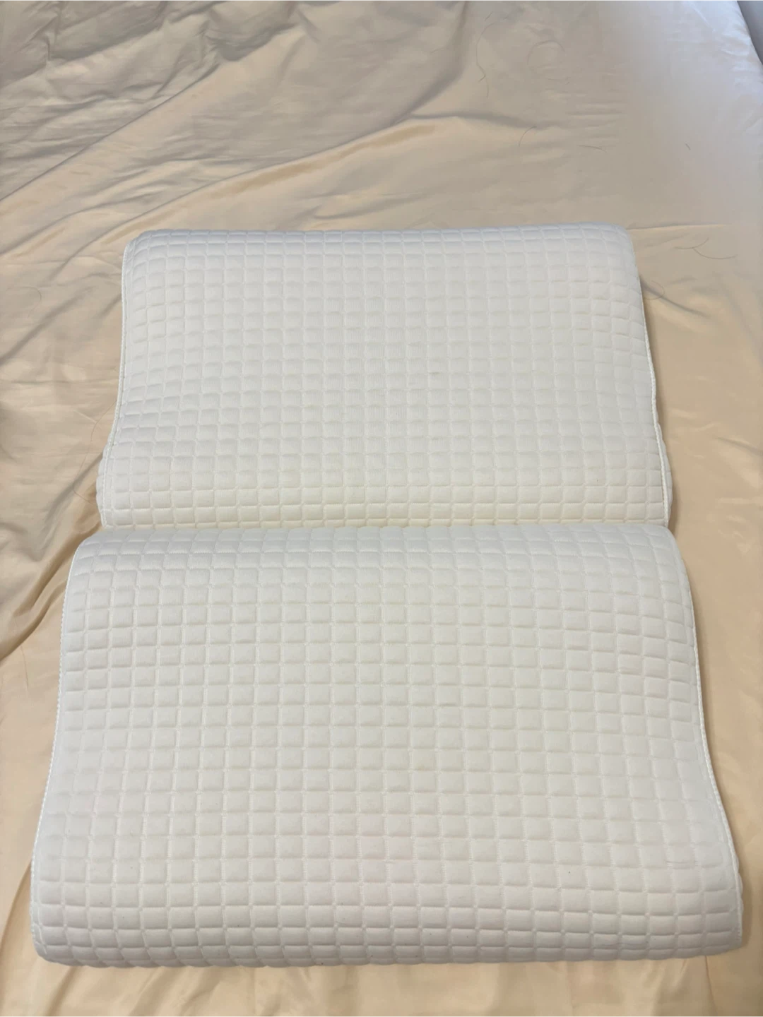 [LAST CHANCE - 2 DAYS LEFT] 2 IKEA Ergonomic Memory Foam Pillows