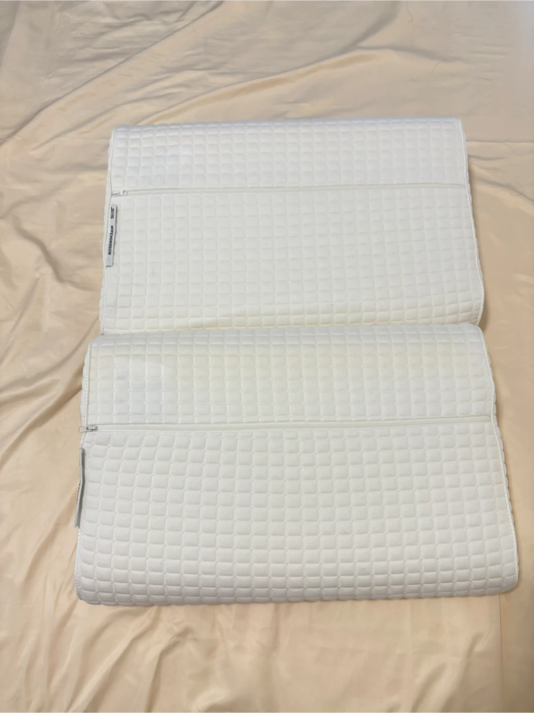 [LAST CHANCE - 2 DAYS LEFT] 2 IKEA Ergonomic Memory Foam Pillows - photo 2