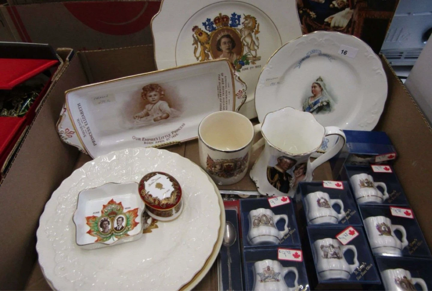 Royal Memorabilia Collection - Plates, Mugs & Trinket Box