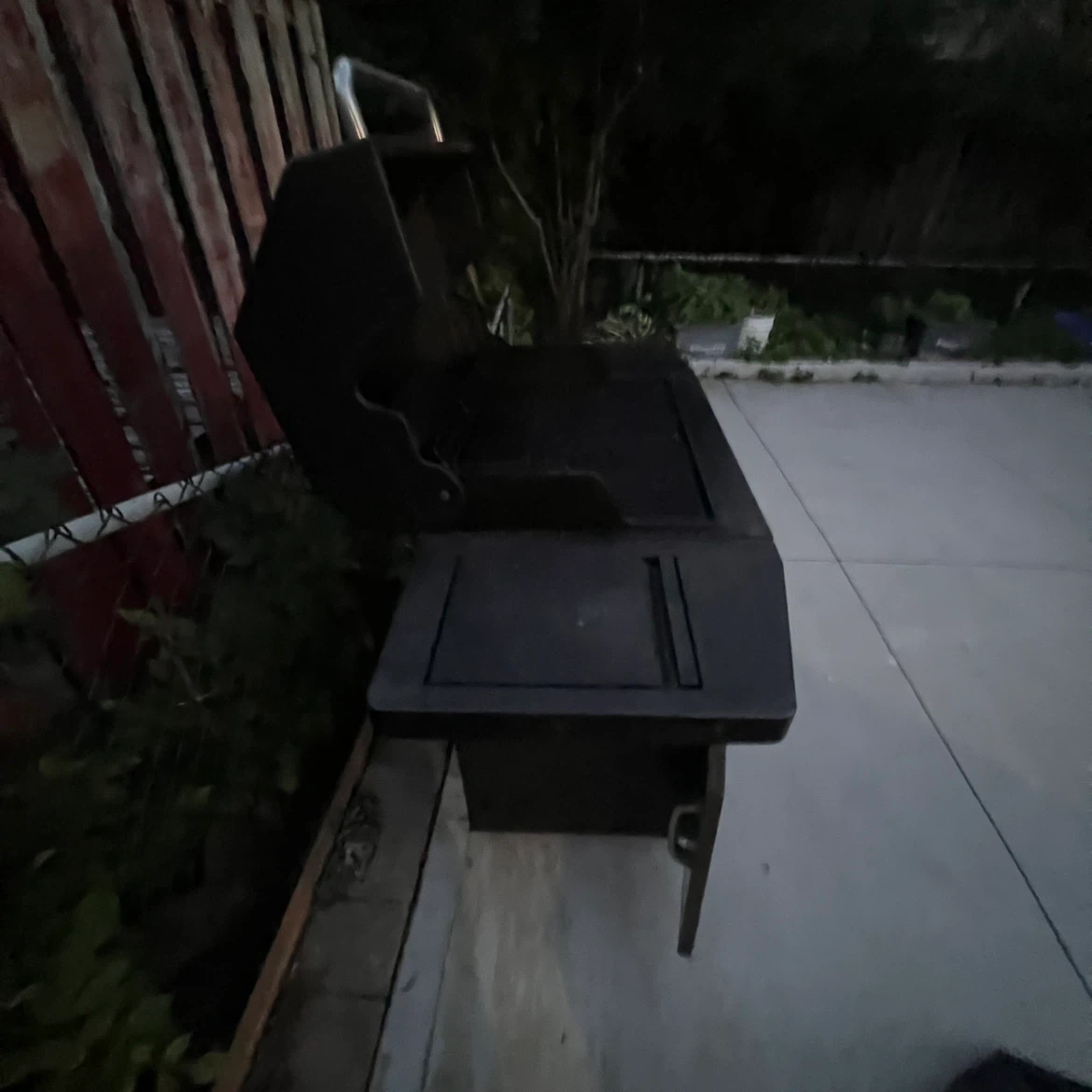 Dyna-Glo Propane BBQ  Grill - photo 2