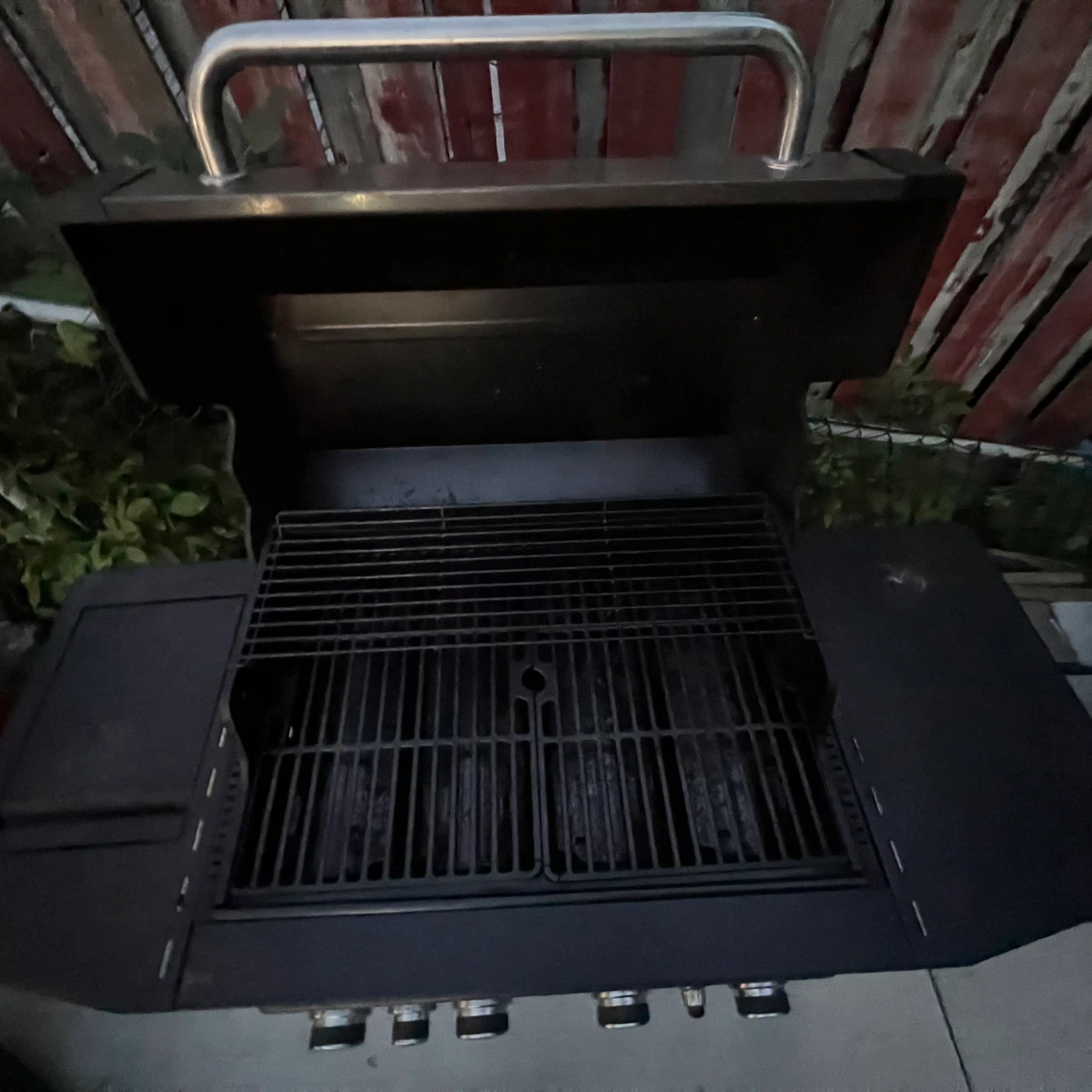 Dyna-Glo Propane BBQ  Grill - photo 5
