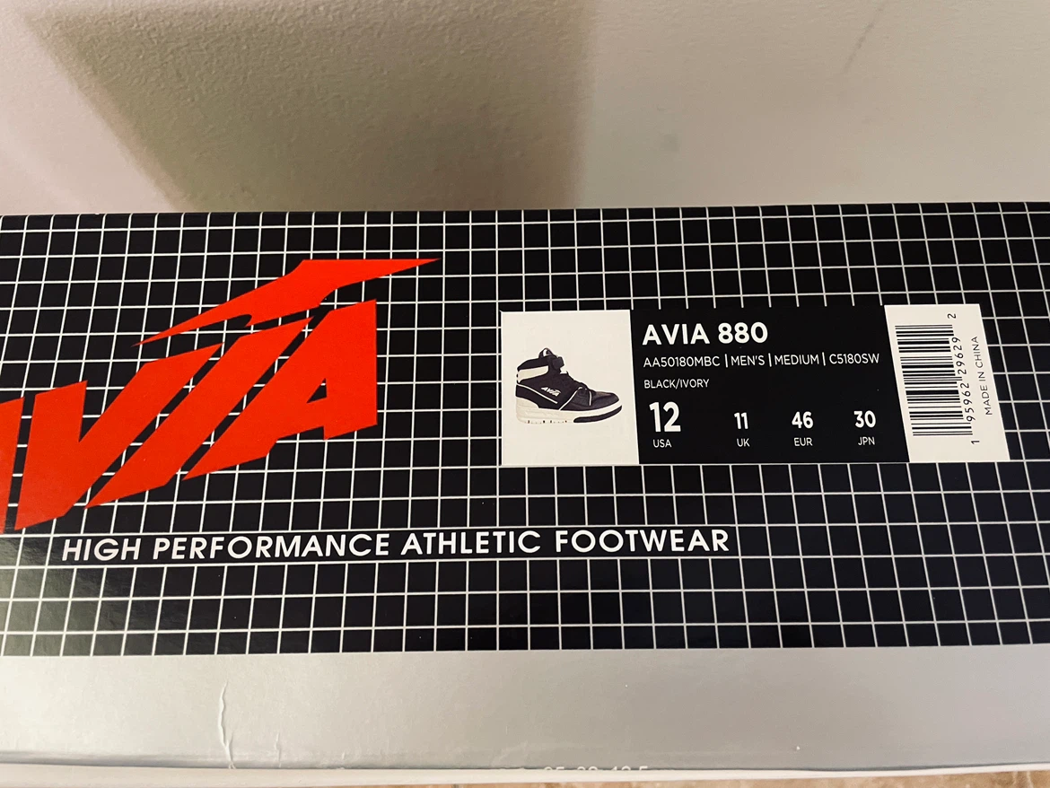 NEW BASKETBALL HIGH TOPS - photo 3