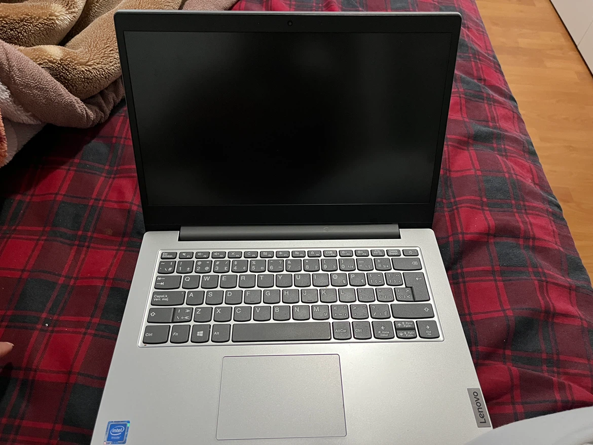 Lenovo Laptop - photo 2